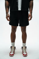 RELAXED DRAWSTRING SHORTS in M - Lifestyle Shot - ANANKE