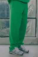 AEGIS SUPER HEAVYWEIGHT FLEECE STRAIGHT LEG SWEATPANTS - Lifestyle Shot - ANANKE